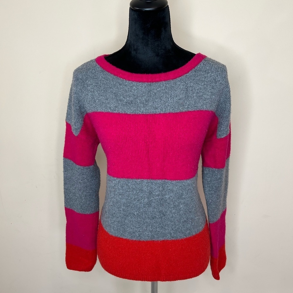 𝅺C&c California multi color sweater